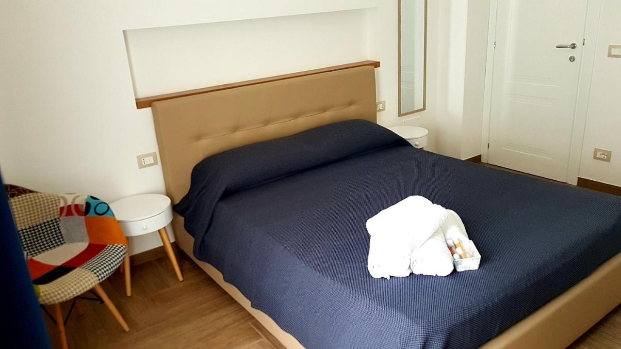 Monelia Bed & Breakfast เรจโจ ดี คาลาเบีย ภายนอก รูปภาพ