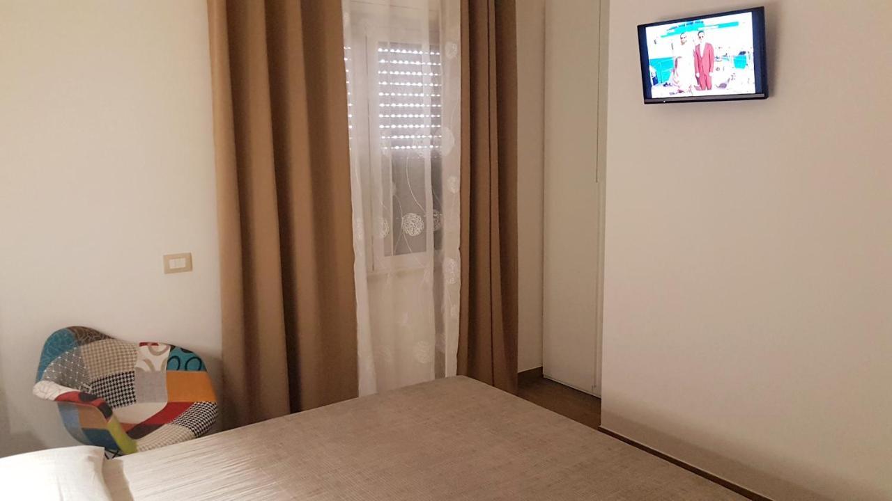 Monelia Bed & Breakfast เรจโจ ดี คาลาเบีย ภายนอก รูปภาพ